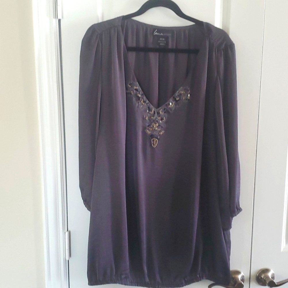 Women's size 26-28 Grey blouse by Lane Bryant. Neckline embellishments